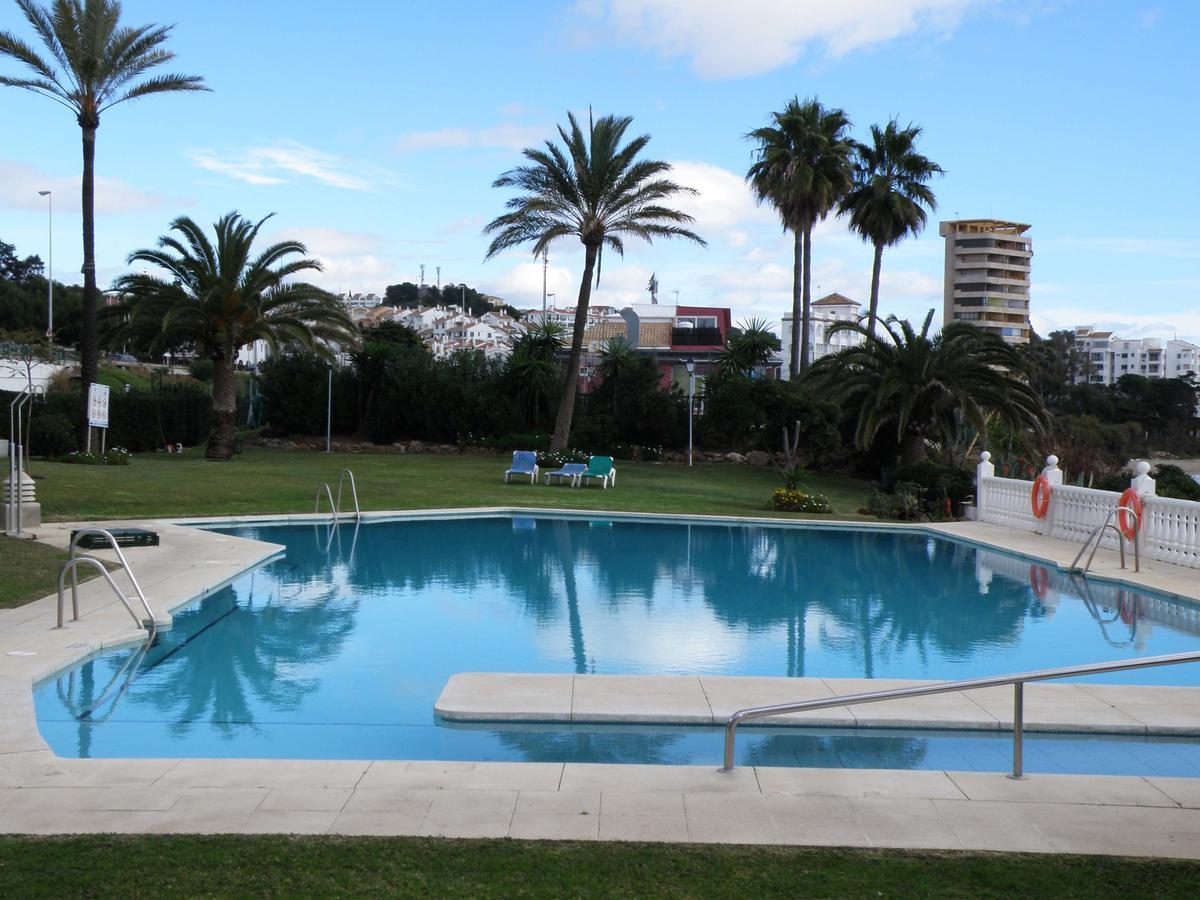 Apartamento En La Playa Apartment Михас Коста Екстериор снимка