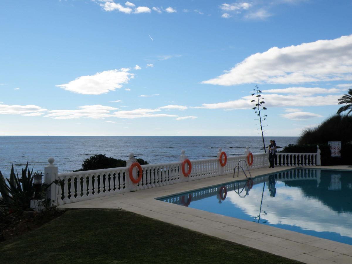 Apartamento En La Playa Apartment Михас Коста Екстериор снимка